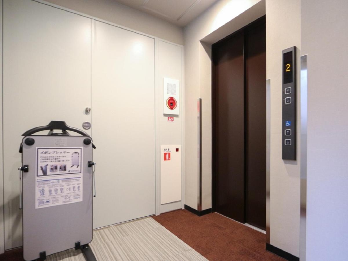 Hotel Livemax Ueno-Ekimae Tokio Exterior foto